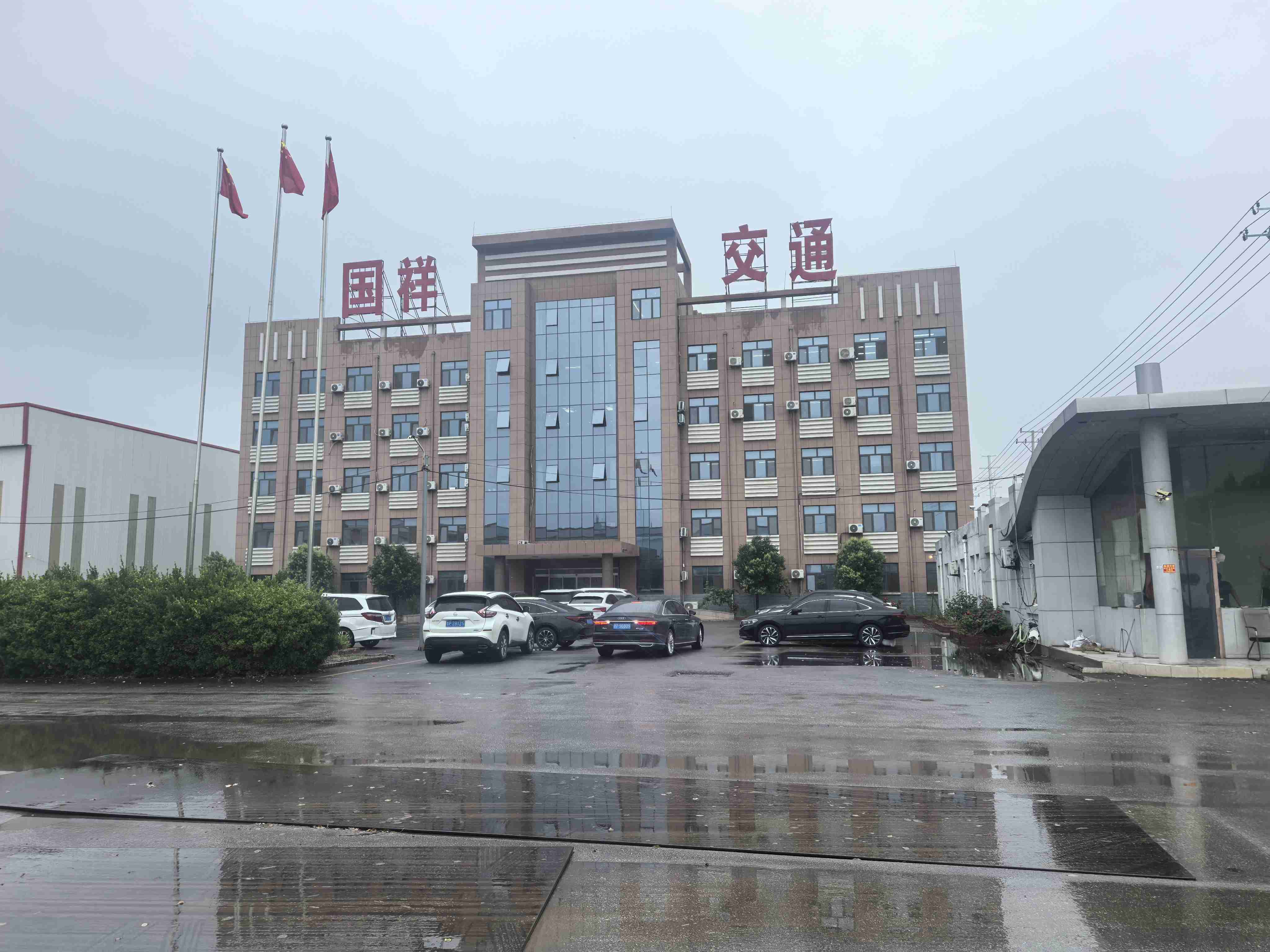 芜湖市波形护栏立柱浸塑波形护栏 - 哪里好